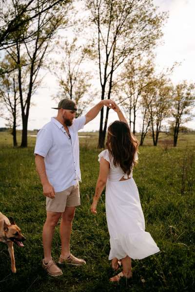 couple dancing for Chicago engagement photos