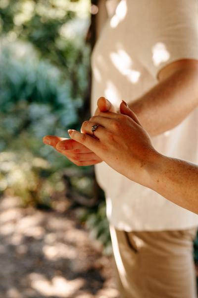 Eric-Maia-Garfield-Park-Conservatory-Engagement-Photos-6