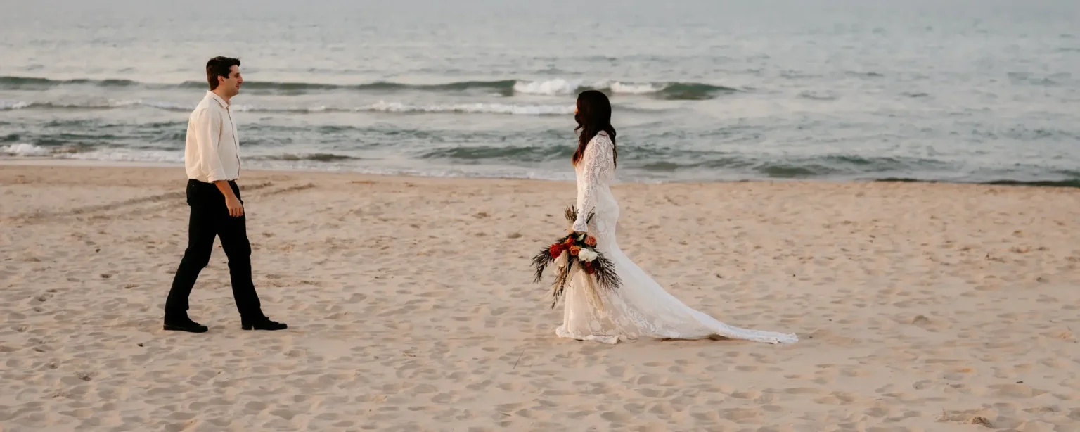 beach wedding photo shoot